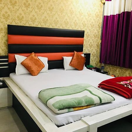 Sasarām Hotel Natraj מראה חיצוני תמונה