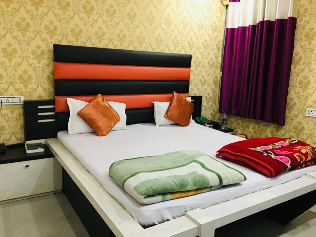 Sasarām Hotel Natraj מראה חיצוני תמונה